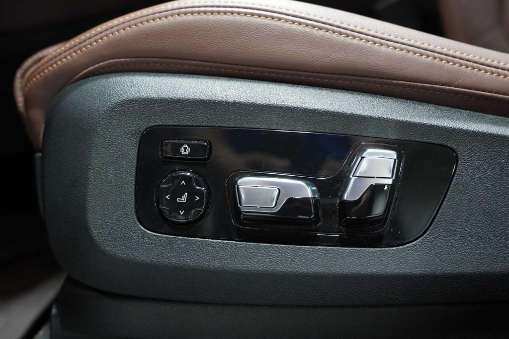 used 2023 BMW X5 PHEV car, priced at $54,988