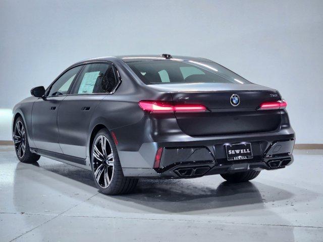 new 2025 BMW 760 car, priced at $162,425