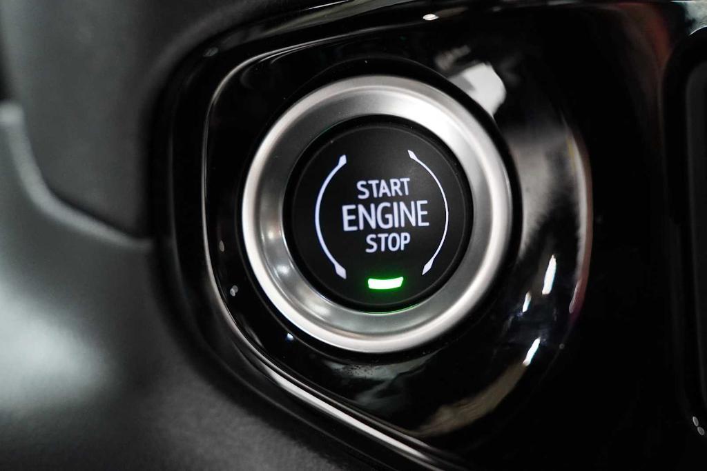 used 2022 Chevrolet Silverado 1500 car, priced at $55,987