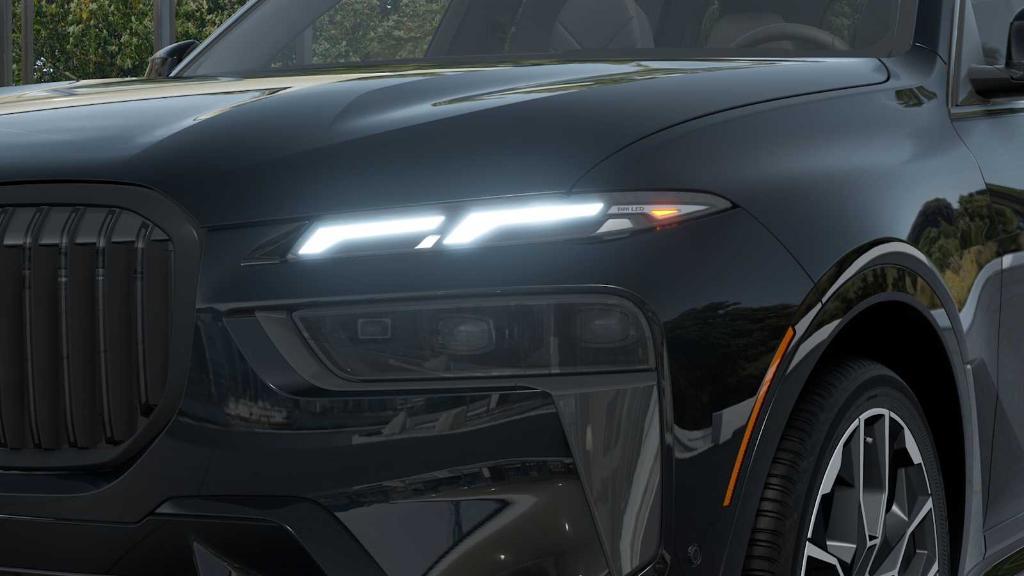 new 2026 BMW X7 car, priced at $101,685