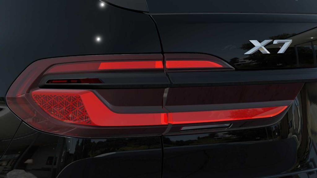 new 2026 BMW X7 car, priced at $101,685