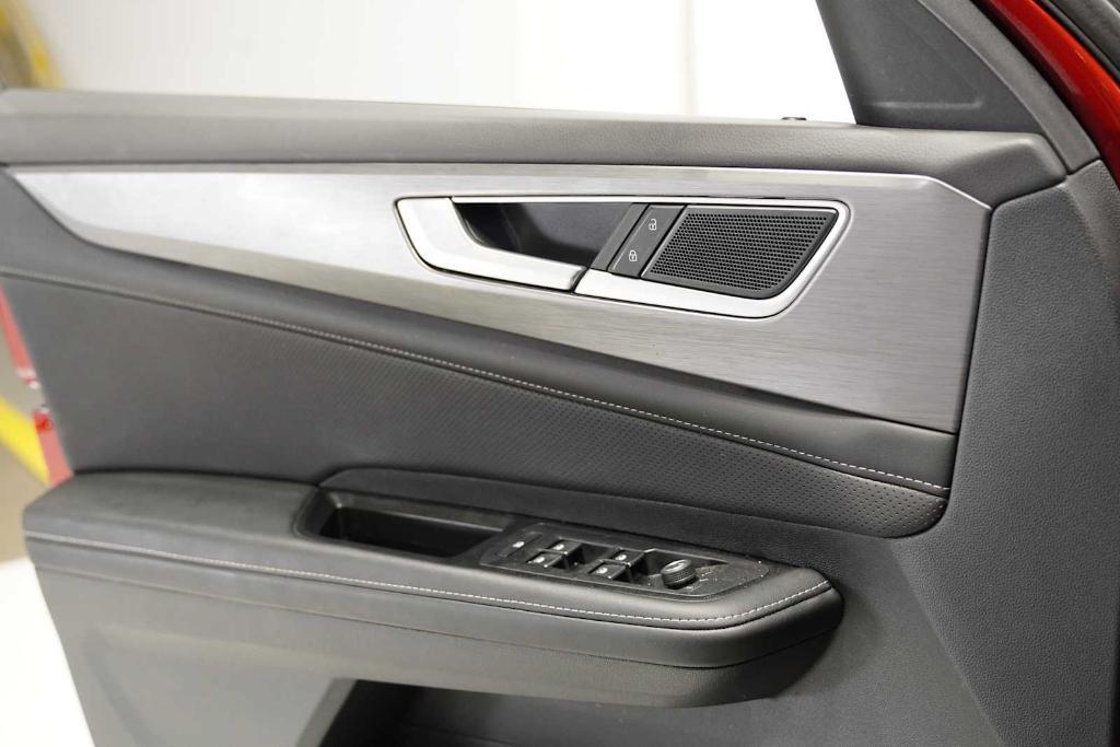 used 2024 Volkswagen Atlas Cross Sport car, priced at $31,988