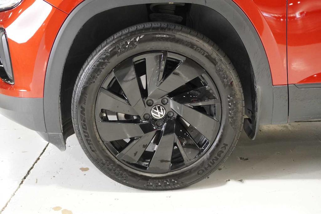 used 2024 Volkswagen Atlas Cross Sport car, priced at $31,988