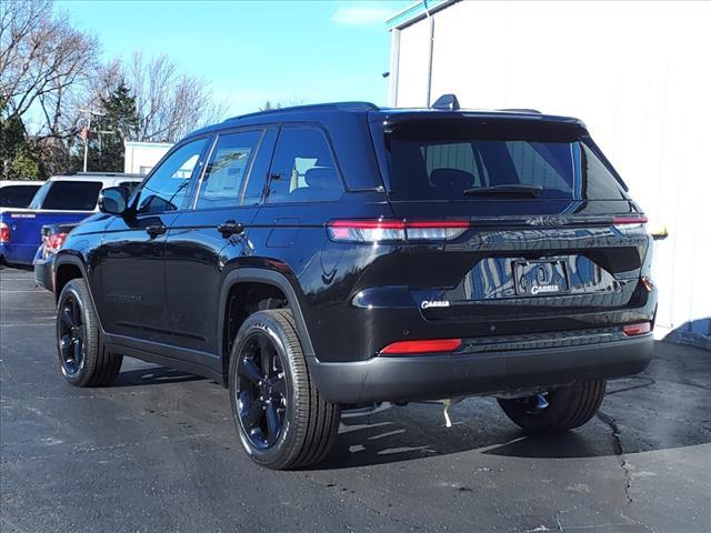 new 2025 Jeep Grand Cherokee car, priced at $48,670