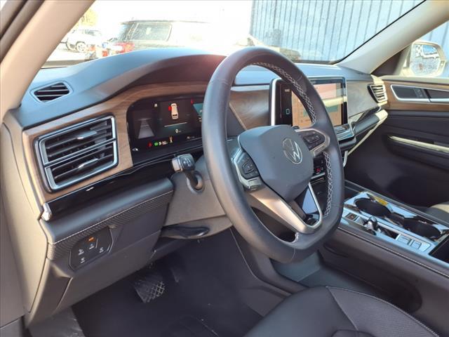 used 2024 Volkswagen Atlas car, priced at $35,895