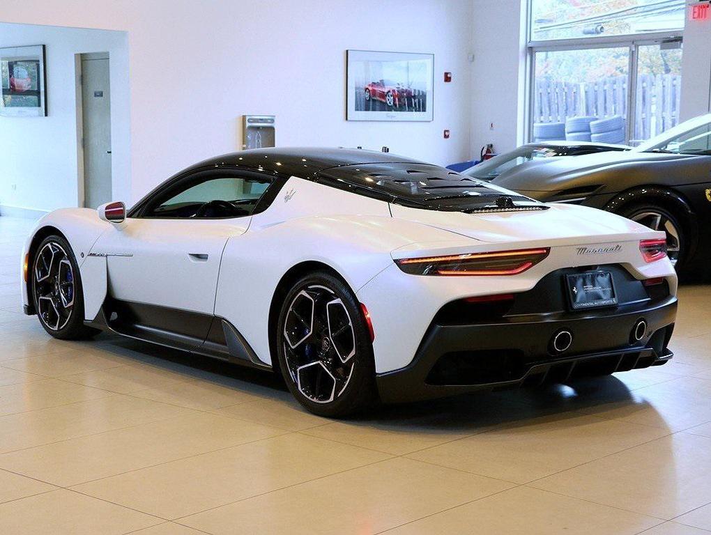 used 2022 Maserati MC20 car, priced at $179,999