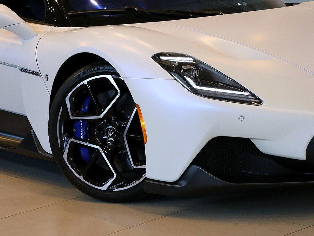 used 2022 Maserati MC20 car, priced at $179,999