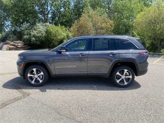 new 2024 Jeep Grand Cherokee car, priced at $43,454