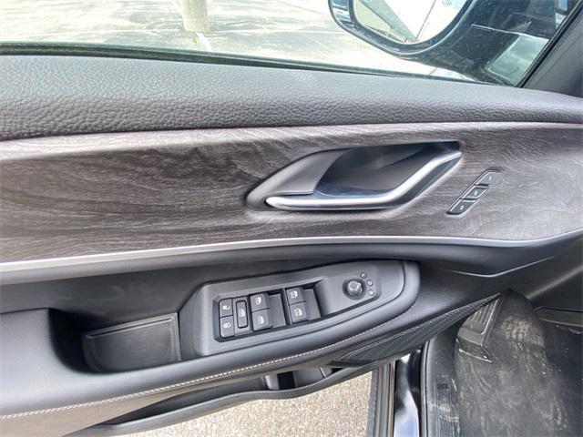 new 2025 Jeep Grand Cherokee car, priced at $40,741