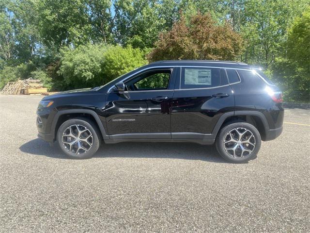 new 2024 Jeep Compass car, priced at $29,011