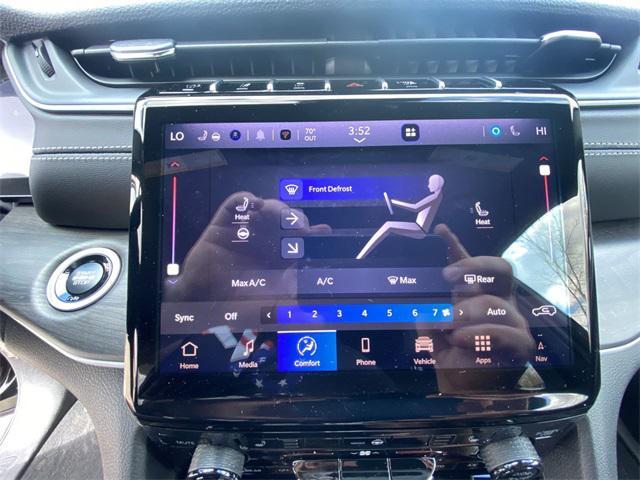 new 2025 Jeep Grand Cherokee car, priced at $40,741