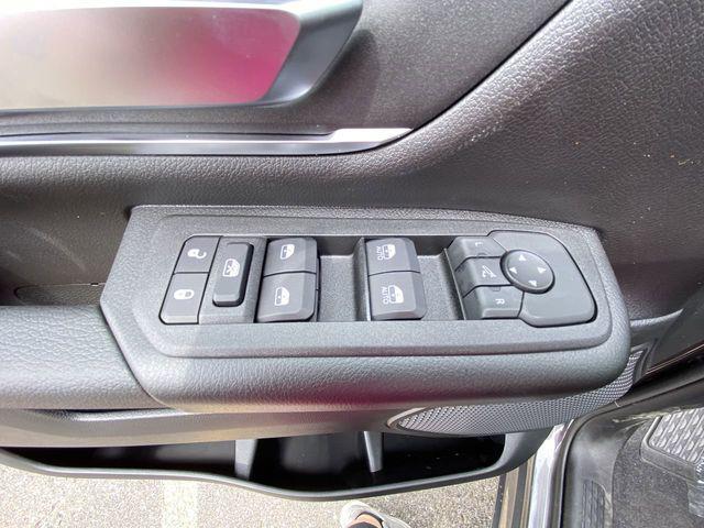 new 2025 Ram 1500 car, priced at $47,832