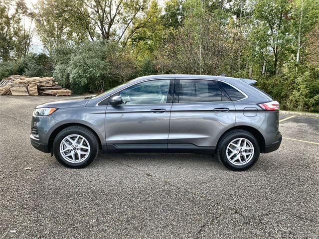 used 2024 Ford Edge car, priced at $30,000