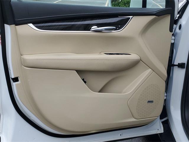 used 2019 Cadillac XT5 car, priced at $25,900