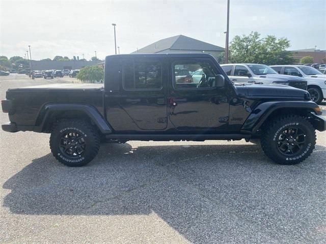 new 2024 Jeep Gladiator car, priced at $43,650