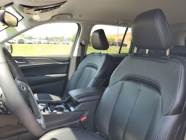 used 2023 Jeep Grand Cherokee car, priced at $33,357