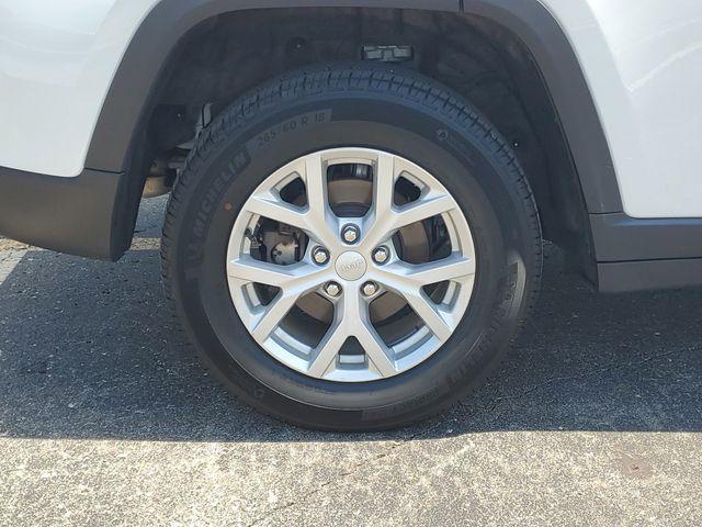 used 2023 Jeep Grand Cherokee car, priced at $33,357