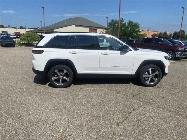 new 2024 Jeep Grand Cherokee car, priced at $41,945