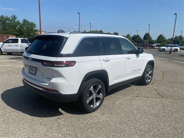 new 2024 Jeep Grand Cherokee car, priced at $41,945