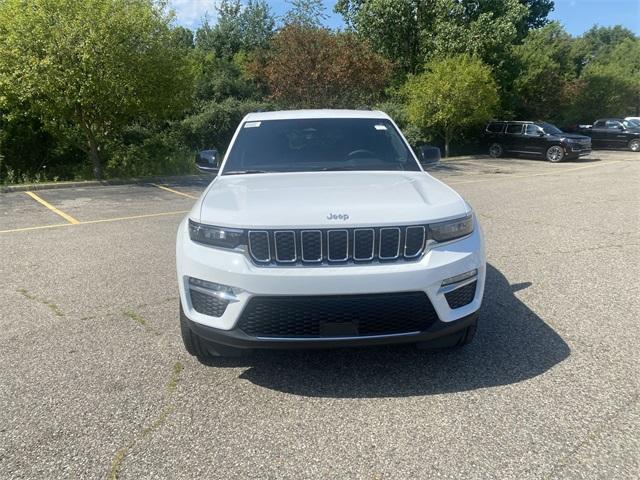 new 2024 Jeep Grand Cherokee car, priced at $42,445