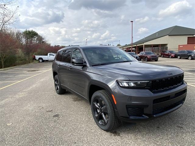 new 2024 Jeep Grand Cherokee L car, priced at $43,014