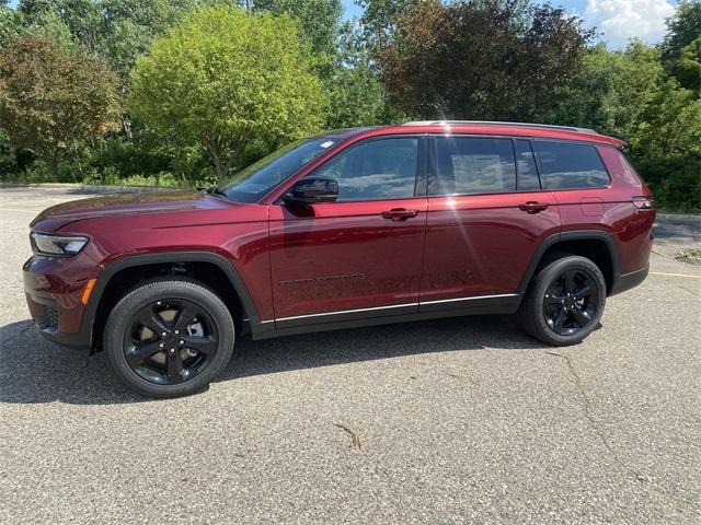 new 2024 Jeep Grand Cherokee L car, priced at $43,586