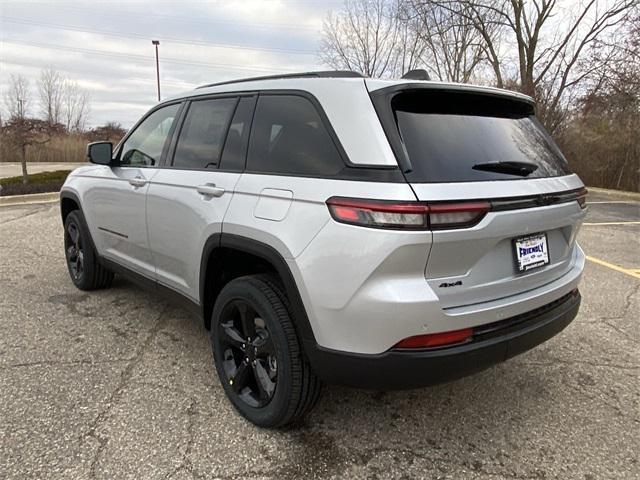 new 2024 Jeep Grand Cherokee car, priced at $37,242