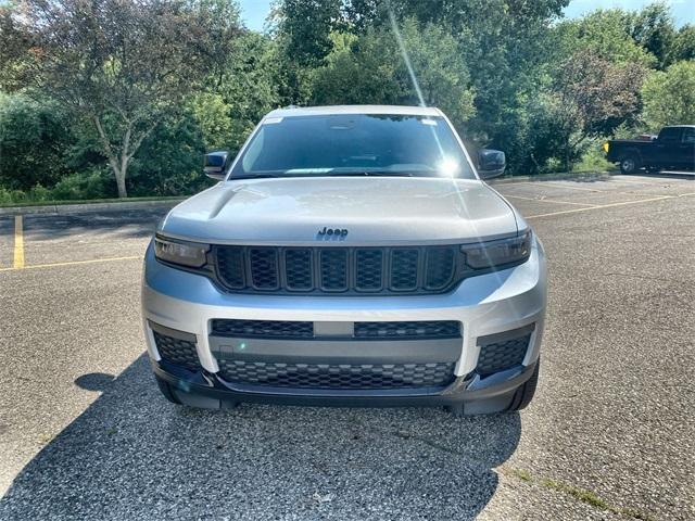 new 2024 Jeep Grand Cherokee L car, priced at $42,586