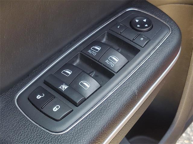 used 2021 Chrysler 300 car, priced at $23,259