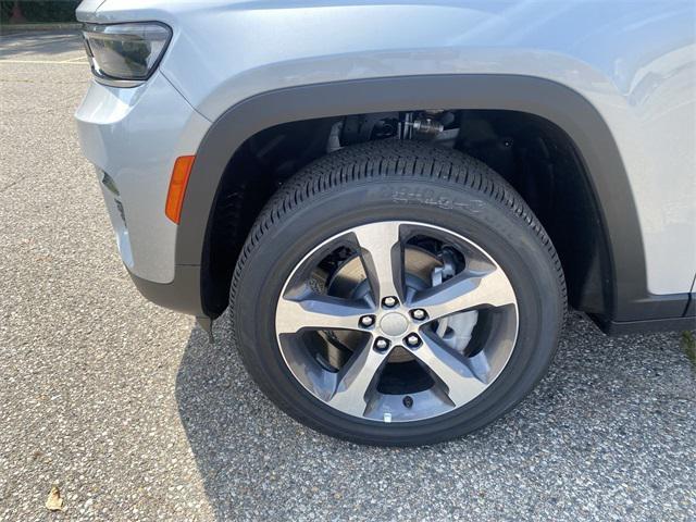 new 2024 Jeep Grand Cherokee car, priced at $42,954