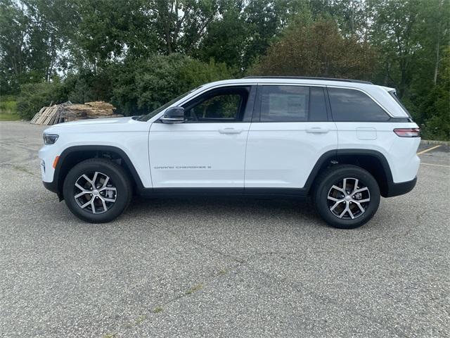 new 2024 Jeep Grand Cherokee car, priced at $40,200