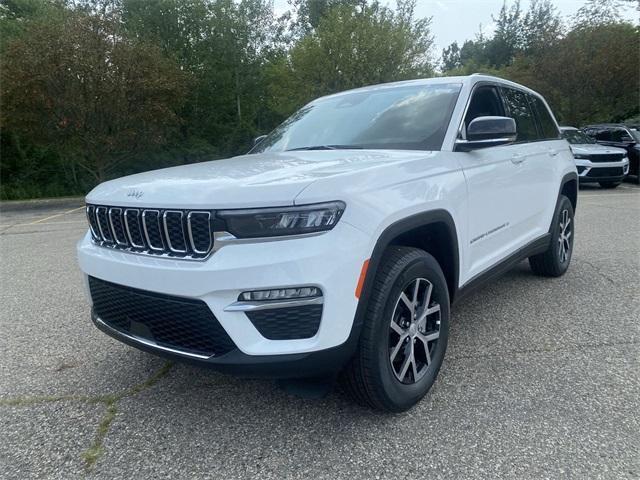 new 2024 Jeep Grand Cherokee car, priced at $40,200