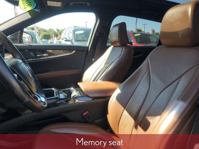 used 2022 Lincoln Nautilus car, priced at $31,390