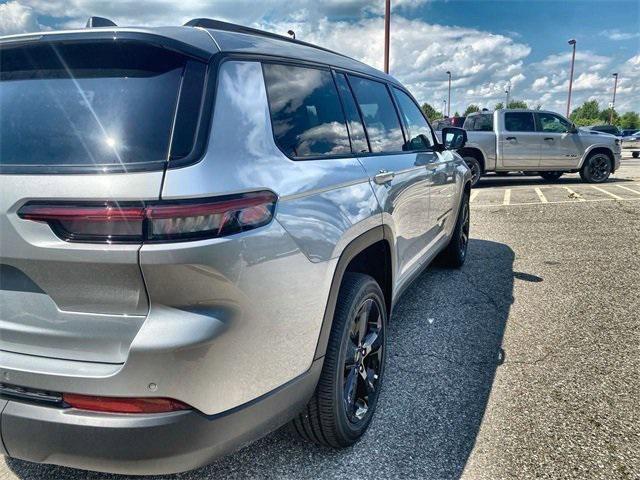 new 2024 Jeep Grand Cherokee L car, priced at $41,586