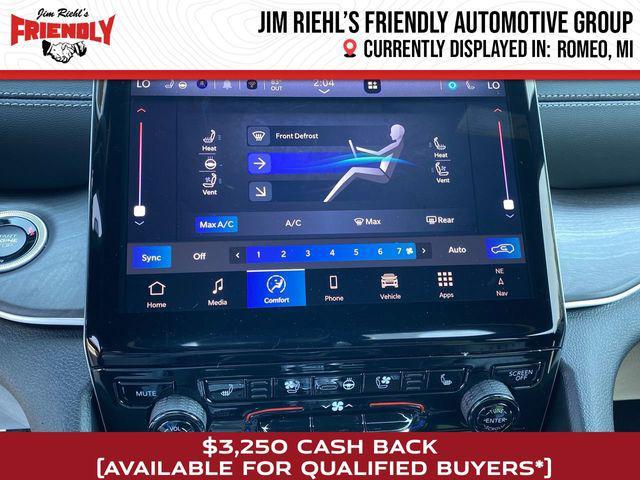 new 2025 Jeep Grand Cherokee car, priced at $45,742