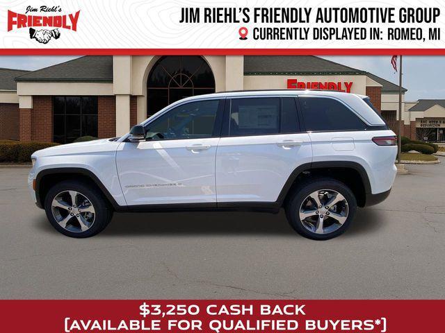 new 2025 Jeep Grand Cherokee car, priced at $45,742