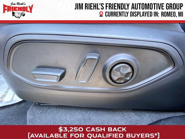 new 2025 Jeep Grand Cherokee car, priced at $45,742