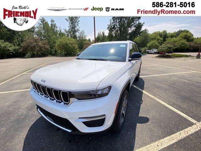 new 2025 Jeep Grand Cherokee car, priced at $50,992