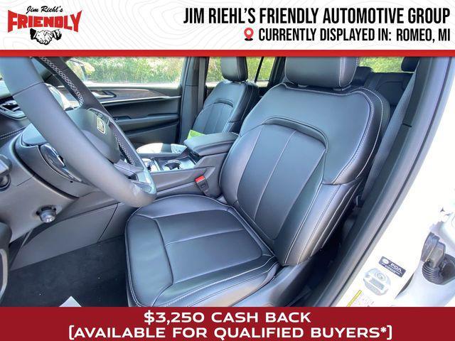 new 2025 Jeep Grand Cherokee car, priced at $45,742