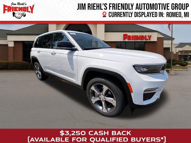 new 2025 Jeep Grand Cherokee car, priced at $45,742