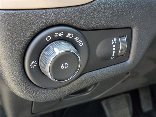 used 2018 Jeep Cherokee car, priced at $13,695
