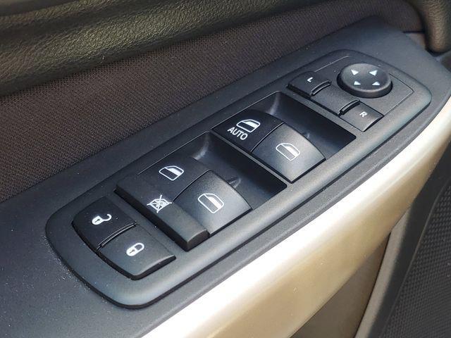 used 2018 Jeep Cherokee car, priced at $13,224