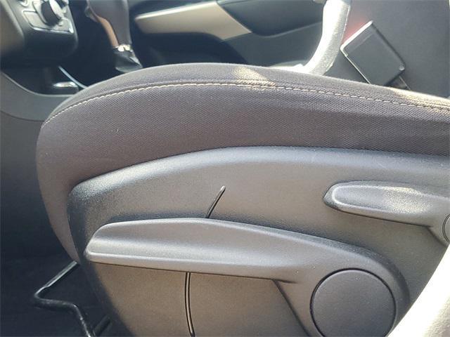 used 2018 Jeep Cherokee car, priced at $13,695