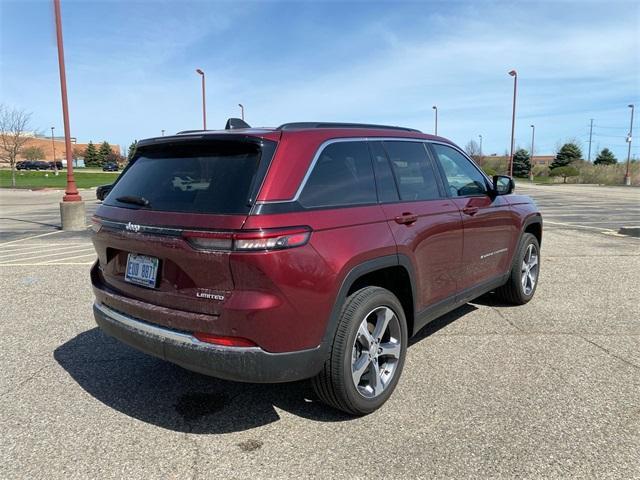 new 2024 Jeep Grand Cherokee car, priced at $47,704