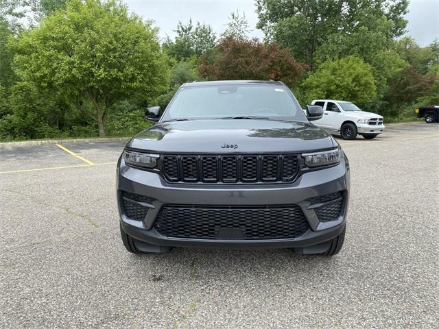 new 2024 Jeep Grand Cherokee car, priced at $41,224