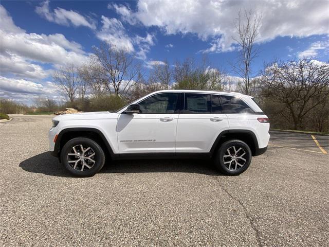 new 2025 Jeep Grand Cherokee car, priced at $40,232
