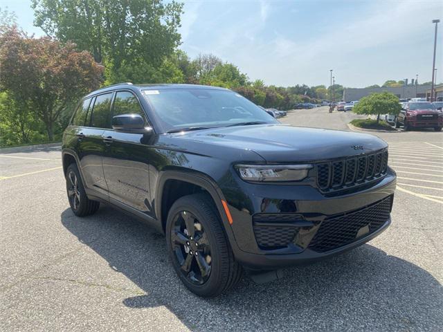 new 2024 Jeep Grand Cherokee car, priced at $41,724