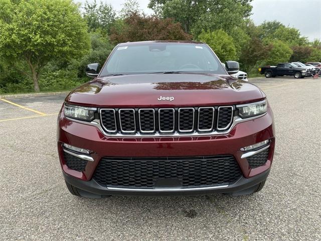 new 2024 Jeep Grand Cherokee car, priced at $45,459