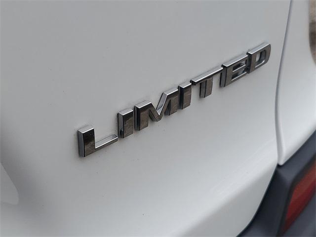 used 2021 Jeep Cherokee car, priced at $24,659
