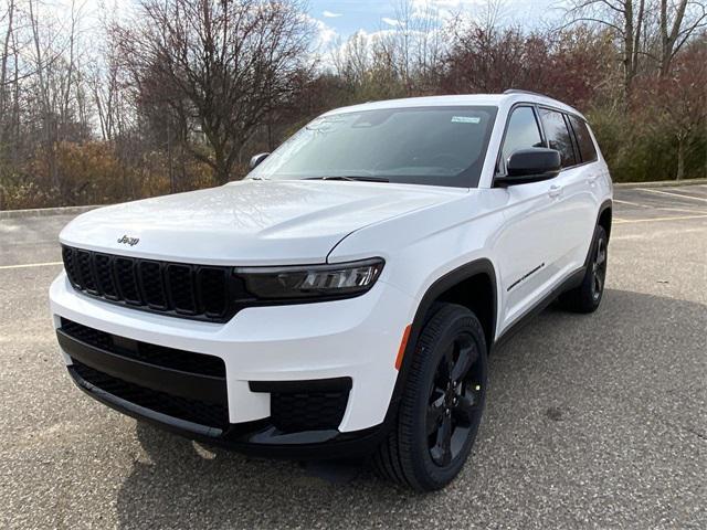 new 2024 Jeep Grand Cherokee L car, priced at $42,077